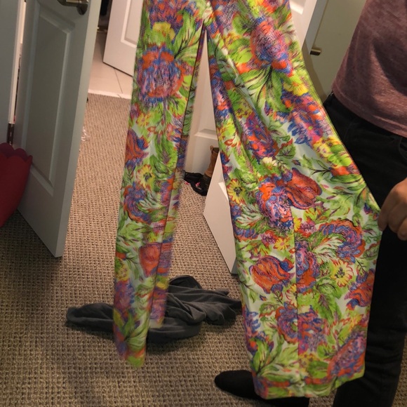 Floral Pront Romper - Picture 2 of 3